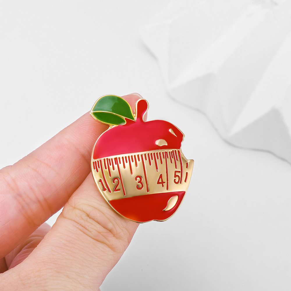 Nutrition Apple Enamel Brooch  - Nutrition Zinc 评论和价格